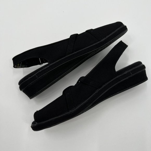 Grasshoppers Black Stretch Sandals - Picture 5 of 10